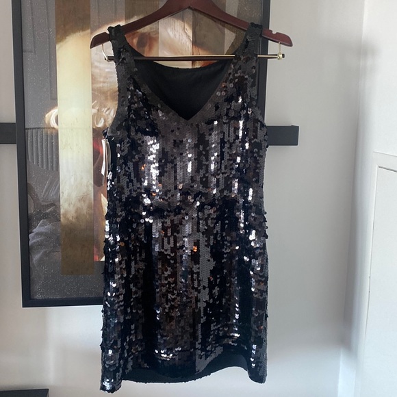 Banana Republic Black Sequins Clubbing Sheath Mini Dress Dress - 6P - Picture 4 of 9